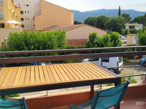 Studio cabine climatisé avec WIFI près de la plage - FR-1-776-118